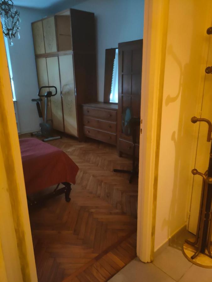 Casa - House Xavier Una Casa Famigliare , Dame Entra Solo Chi A Un Bel Cuore , Non'E Il L'Intero Alloggio Solo Stanze E Bagno Leilighet Torino Eksteriør bilde