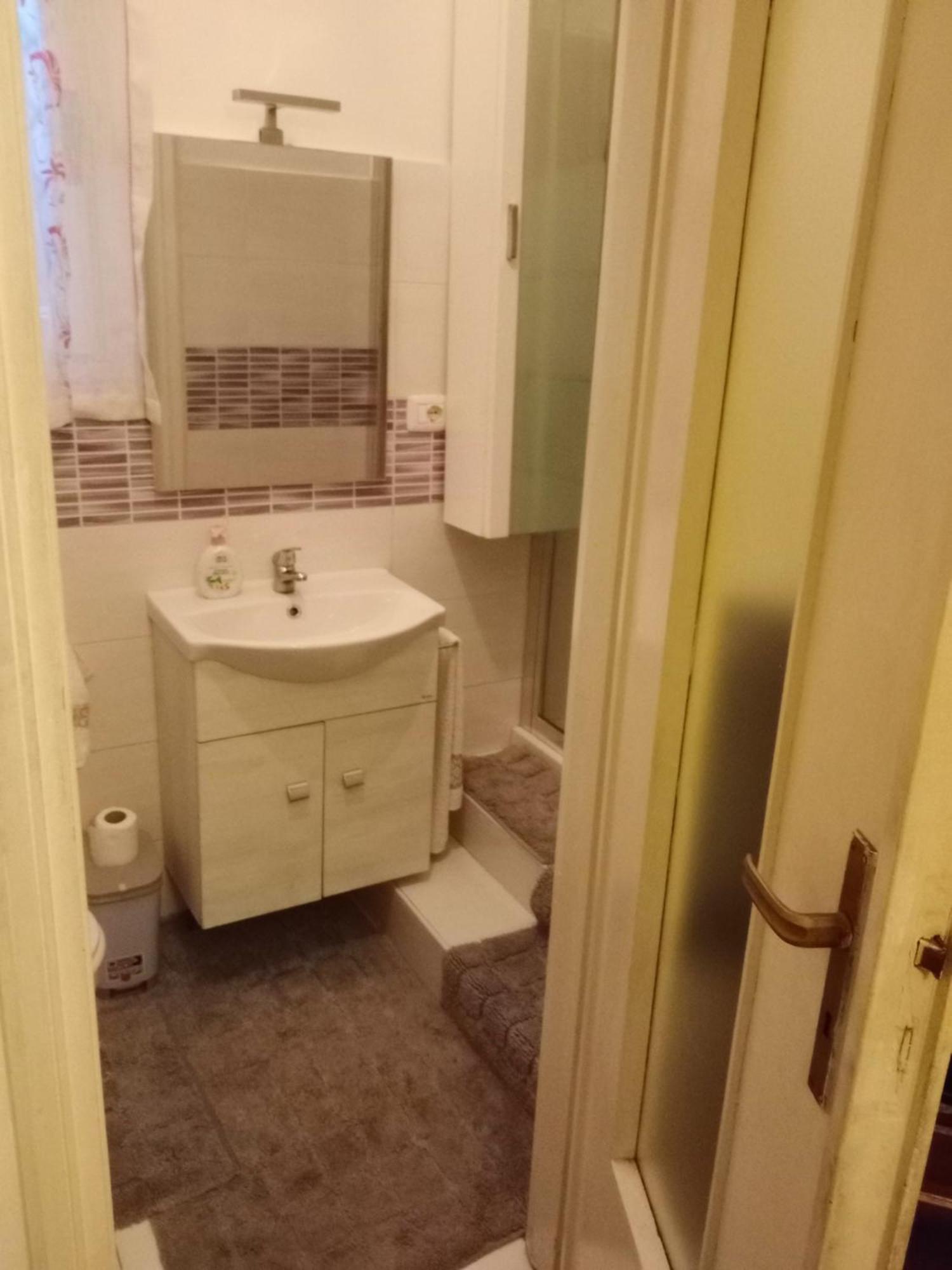 Casa - House Xavier Una Casa Famigliare , Dame Entra Solo Chi A Un Bel Cuore , Non'E Il L'Intero Alloggio Solo Stanze E Bagno Leilighet Torino Eksteriør bilde